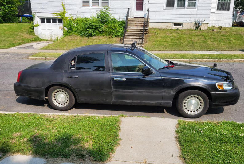 2000 Town Car Heavily modified